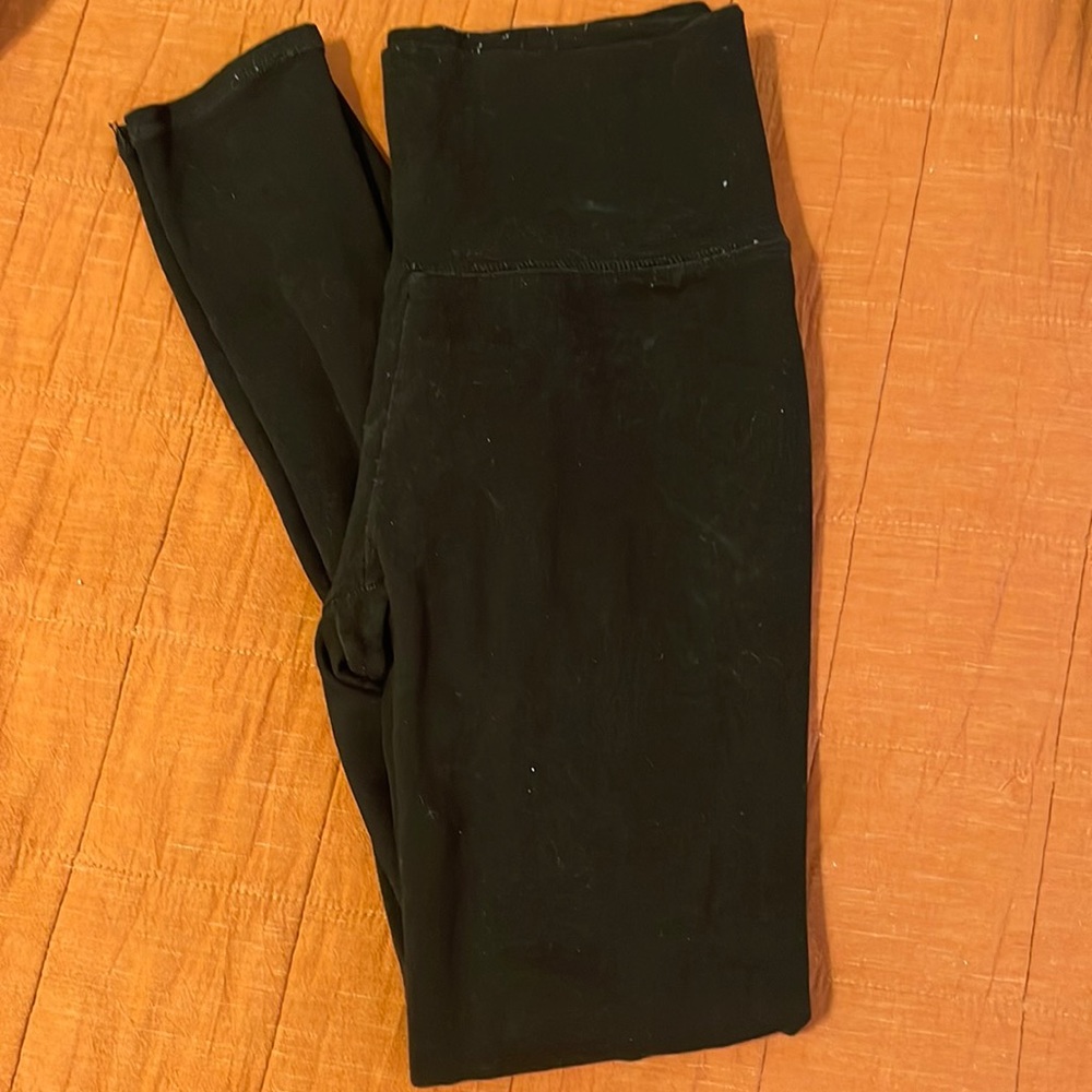 Black leggings